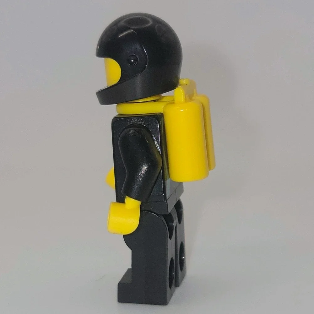 LEGO Minifigure Small Black Excellent Scuba Diver Female City Fig
